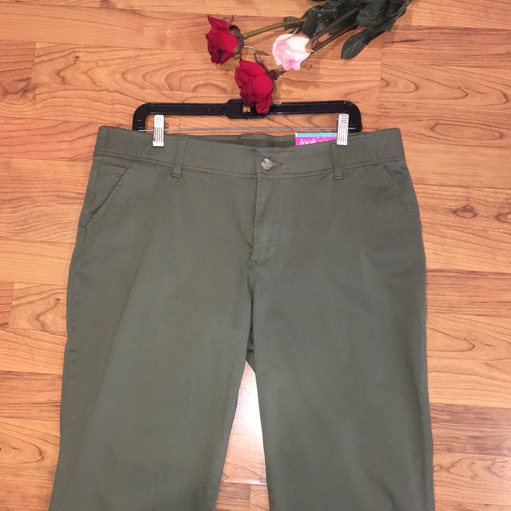 🦠NWT🦠Riders by LEE 🦠pants